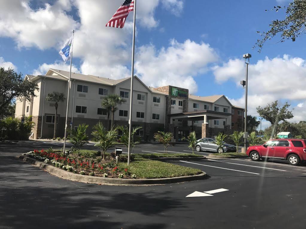 Holiday Inn Express - Naples South - I-75 By Ihg Golden Gate Exterior photo